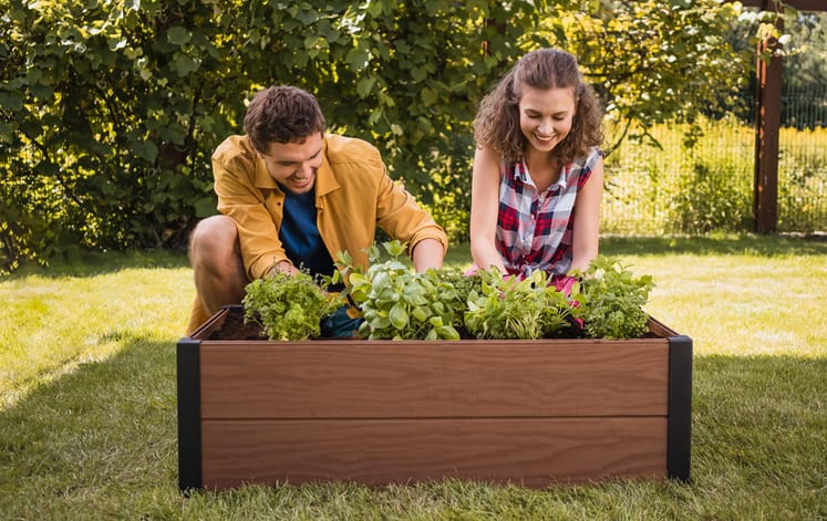 Brown Maple Resin Raised Garden Bed - Keter US